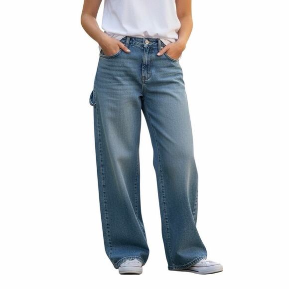 wild fable Denim - Wild Fable Women’s Low-Rise Baggy Jeans Size 4/R Light Blue 4/31” Inseam